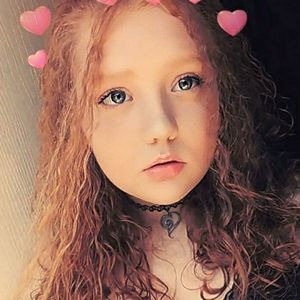 Meet your Posher, Amberosia